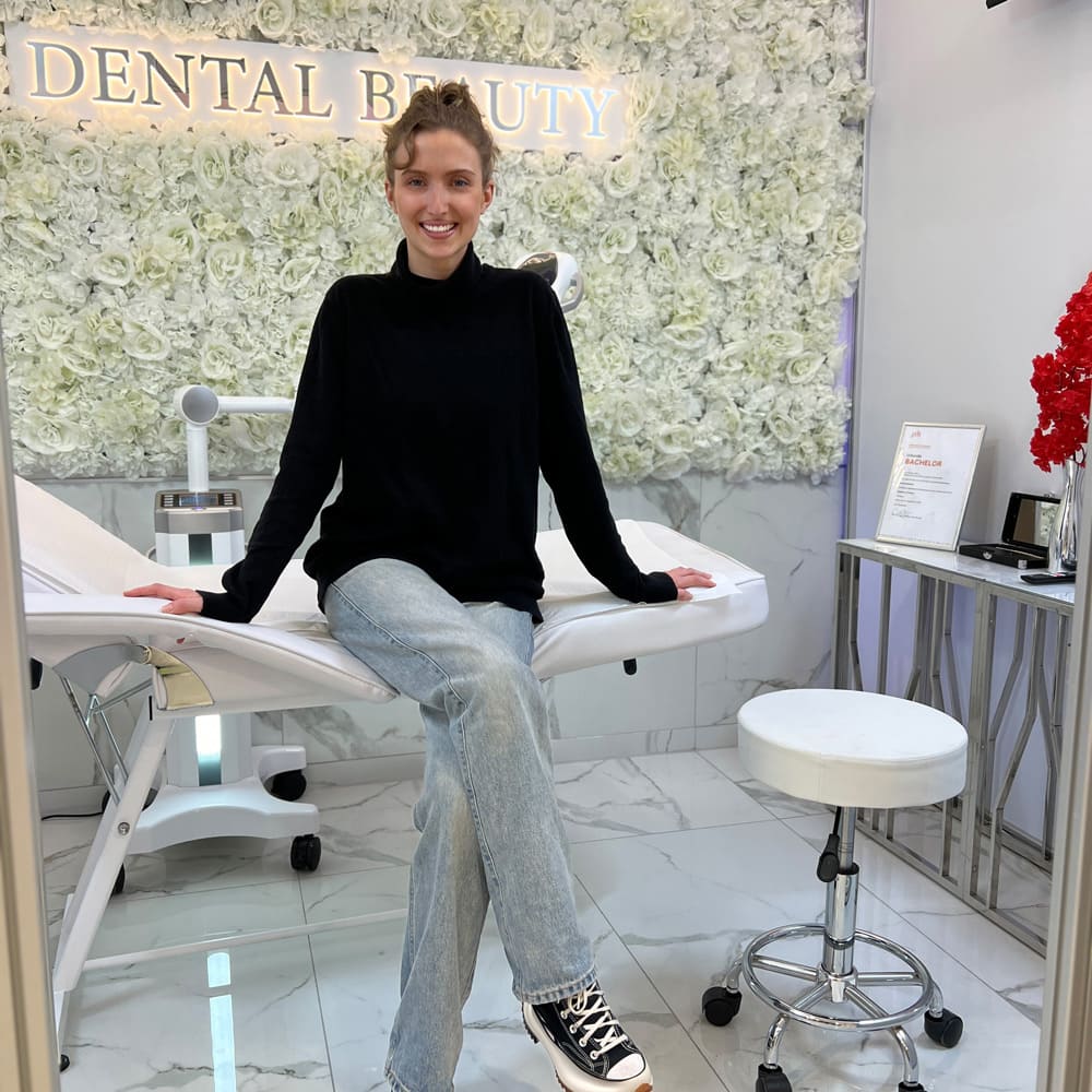 Formación intensiva de 2 días en blanqueamiento dental + curso de marketing
